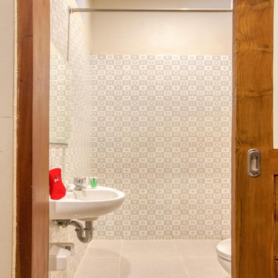 Reddoorz @ Gunung Sanghyang Kerobokan Денпасар Екстериор снимка